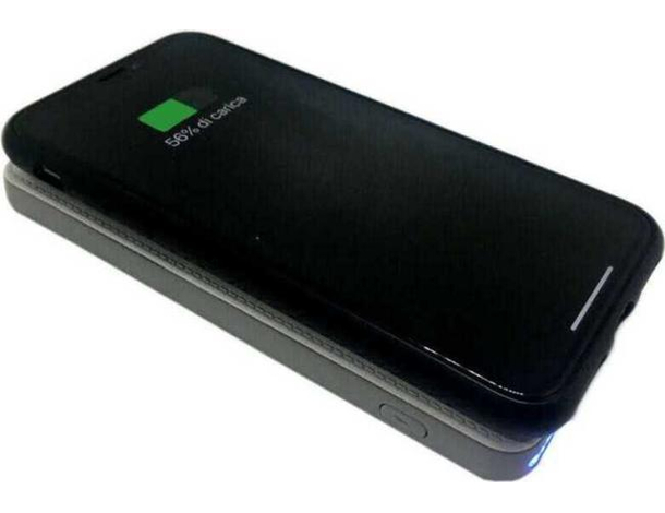 Power Bank Caricabatterie Wireless Smartphone Tecnologia QI 6000mAh Portatile...