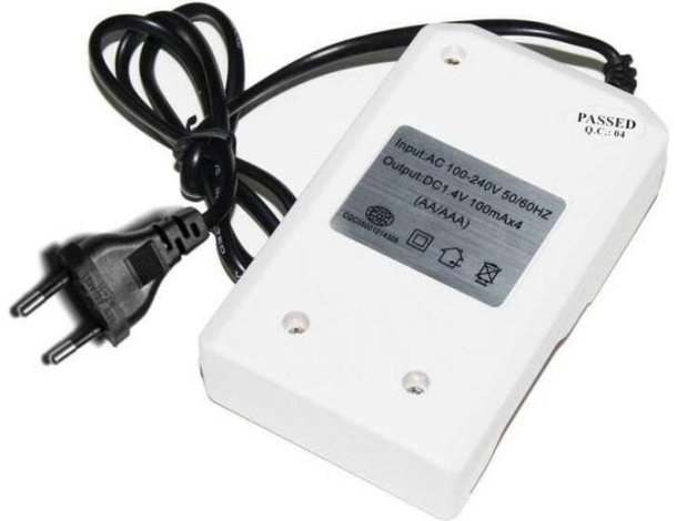 Caricabatterie Universale per Pile Stilo AA e AAA 4 Slot Batterie...