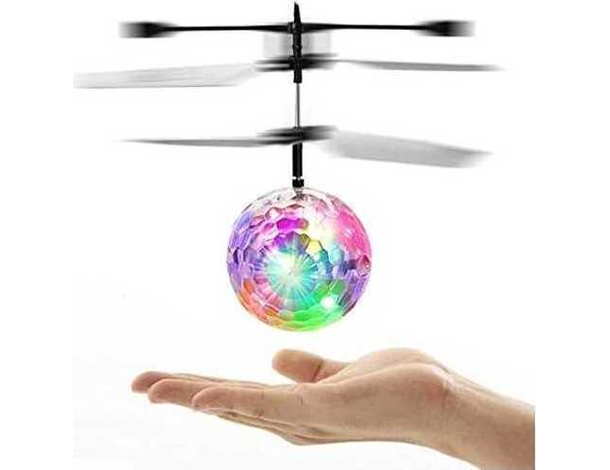 Mini Elicottero Volante Sfera Luminosa Palla Giocattolo Bambini Flying Ball