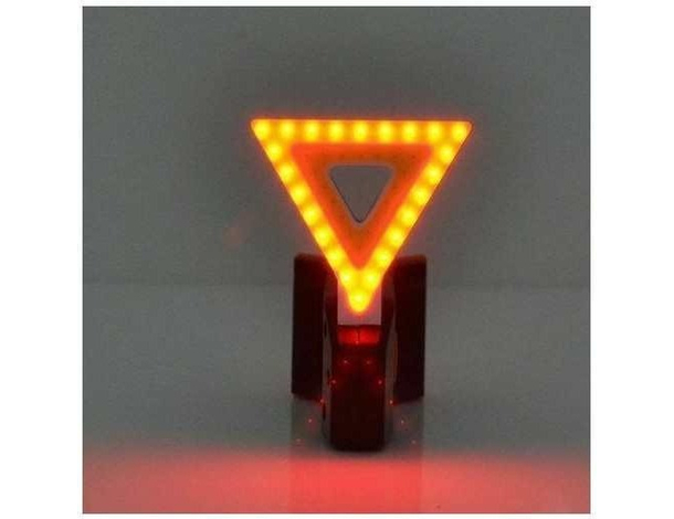 Triangolo LED per Segnalazione Posizione Bici Luce Intermittente USB Strobo... Triangolo LED per Segnalazione Posizione Bici Luce Intermittente USB Strobo...