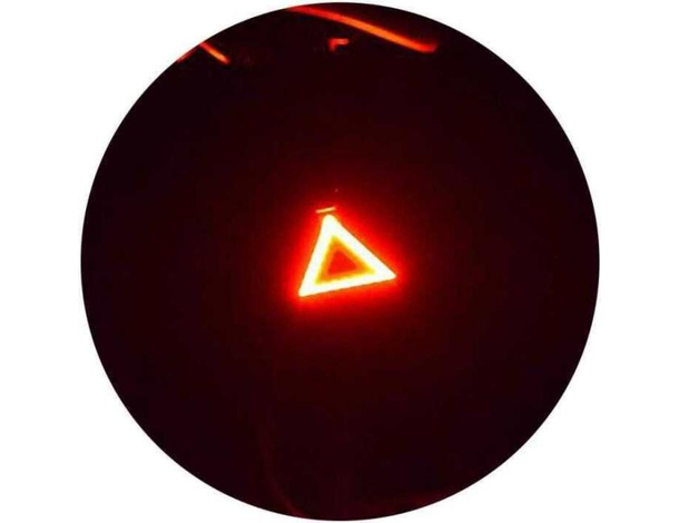 Triangolo LED per Segnalazione Posizione Bici Luce Intermittente USB Strobo... Triangolo LED per Segnalazione Posizione Bici Luce Intermittente USB Strobo...