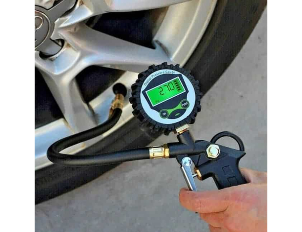 Pistola ad aria con manometro digitale gonfiaggio pneumatici gomme 200 PSI...