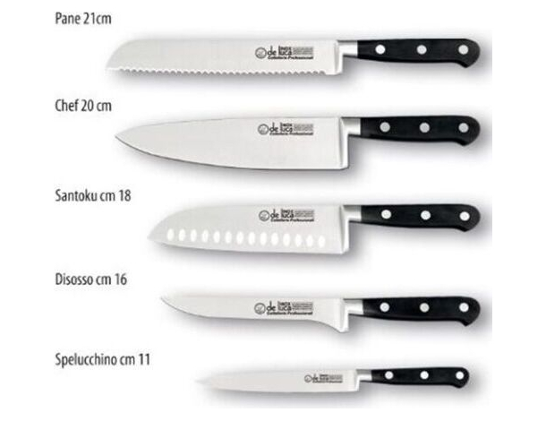 Ceppo in legno massello porta coltelli 5 pezzi coltello inox 'Linea Forgiato'...