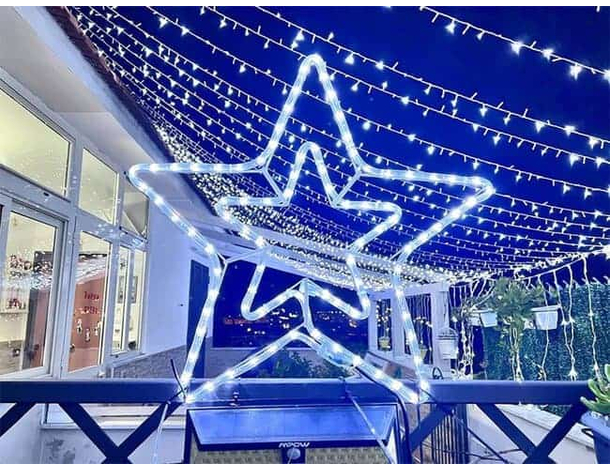 Stella Luminosa Natalizia Luce LED Bianco Freddo Uso Esterno Natale 56 cm 5