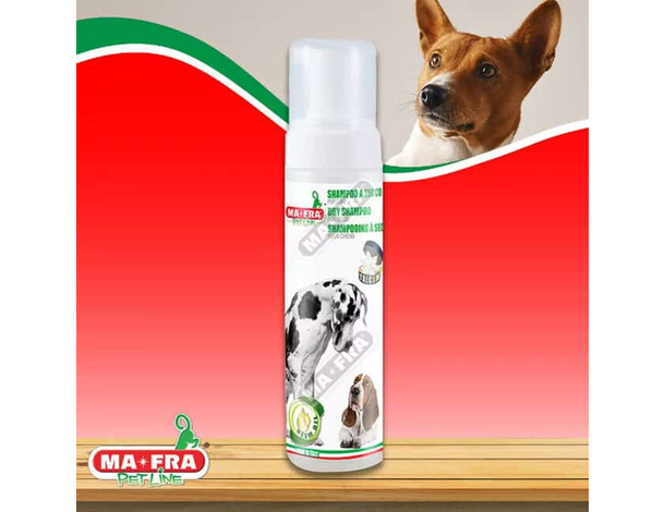 MAFRA Shampoo a secco per lavare cani in casa Idrata la cute del cane 250 ml...