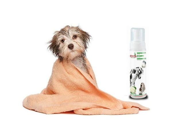 MAFRA Shampoo a secco per lavare cani in casa Idrata la cute del cane 250 ml...