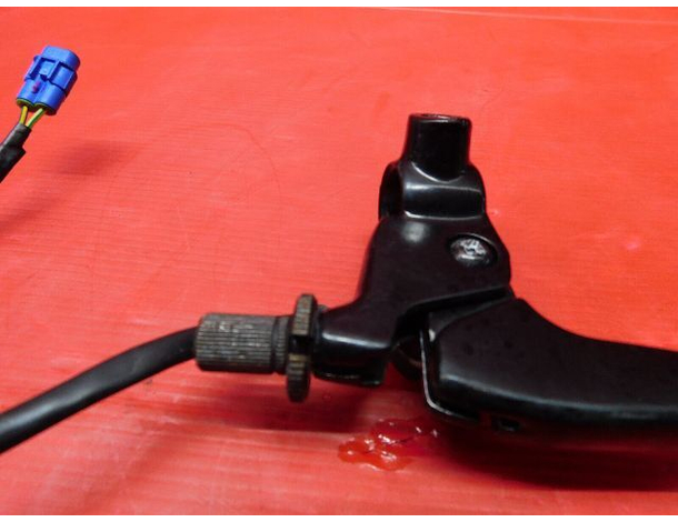 Supporto e leva frizione con connettore ktm duke 125 da 2010 2012 - mary 640... Supporto e leva frizione con connettore ktm duke 125 da 2010 2012 - mary 640...