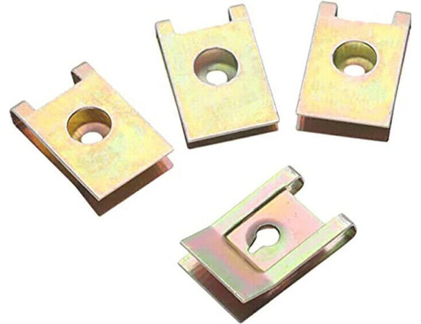 240x Dadi a U Clip Di Fissaggio per Auto Carrozzeria in Metallo 20,5x13,5mm...