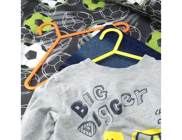 20 Grucce Appendiabiti Barra Pantaloni Plastica Forte Stampelle Vari Colori...