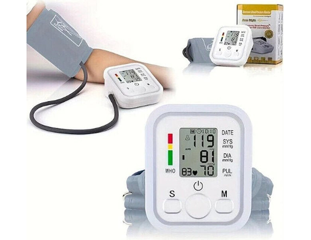Misura Misuratore Automatico Elettronico della Pressione Arteriosa da Braccio