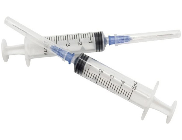 120 Siringhe monouso sterili con ago extrafine indolore da 5 ml senza lattice...